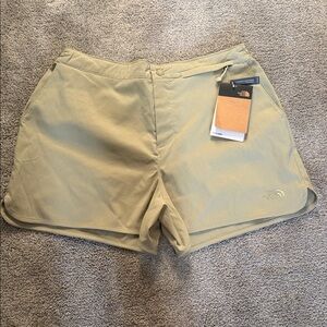 NWT The North Face Women's Tea Green FlashDry Athletic Shorts Size 12 Regular